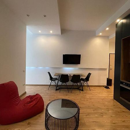 City Center Apartament, Pazari Ri Tirana Kültér fotó