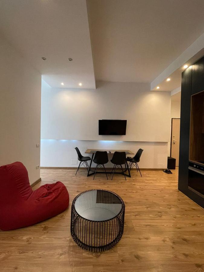 City Center Apartament, Pazari Ri Tirana Kültér fotó